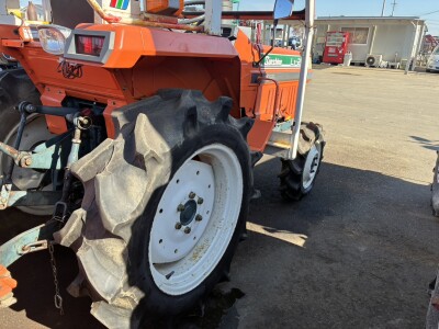 Máy cày KUBOTA L1-20