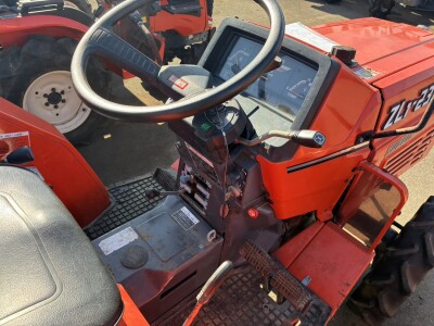 Máy cày KUBOTA ZL1-235