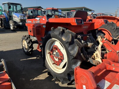 Máy cày KUBOTA ZL1-235