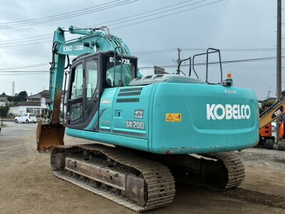 Máy xúc bánh xích KOBELCO SK200-9 đời máy 2015