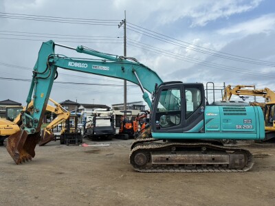 Máy xúc bánh xích KOBELCO SK200-9 đời máy 2015