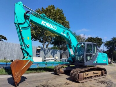 Máy xúc  KOBELCO SK200-10, sản cuất năm 2018