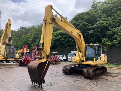 Máy xúc bánh xích KOMATSU PC200-8N1 đời máy 2013