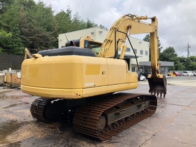 Máy xúc bánh xích KOMATSU PC200-8N1 đời máy 2013