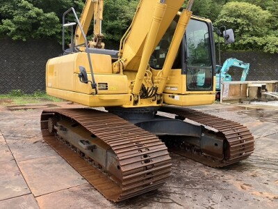 Máy xúc bánh xích KOMATSU PC200-8N1 đời máy 2013