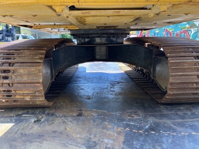 Máy xúc bánh xích KOMATSU PC200-8N1 đời máy 2013