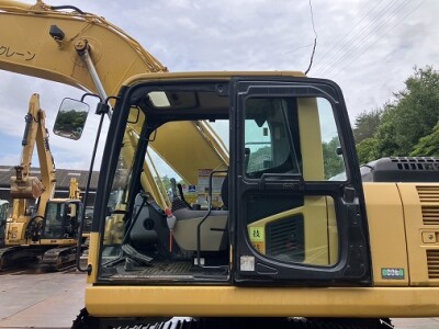 Máy xúc bánh xích KOMATSU PC200-8N1 đời máy 2013