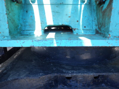 Máy xúc bánh xích KOBELCO SK135SR-2 , sản xuất năm 2010