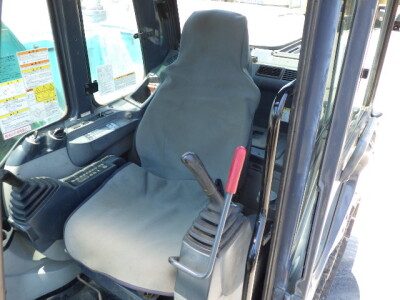 Máy xúc bánh xích KOBELCO SK135SR-2 , sản xuất năm 2010