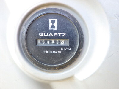 Máy xúc bánh xích KOBELCO SK135SR-2 , sản xuất năm 2010