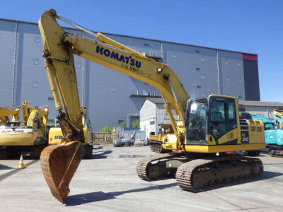Máy xúc bánh xích KOMATSU PC200-10 đời máy 2013