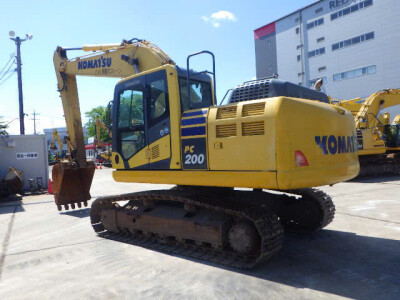 Máy xúc bánh xích KOMATSU PC200-10 đời máy 2013