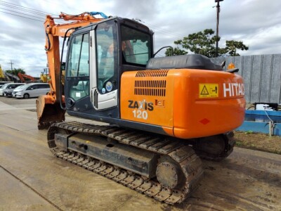 Máy xúc  HITACHI ZX120-3, sản cuất năm 2012