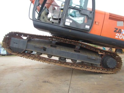 Máy xúc HITACHI ZX200-3 ,  sản xuất năm 2013