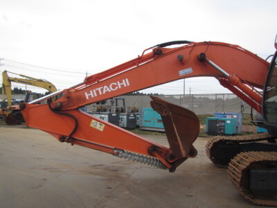 Máy xúc HITACHI ZX200-3 ,  sản xuất năm 2013