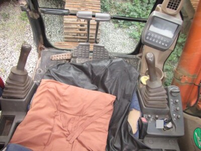 Máy xúc HITACHI ZX200-3 ,  sản xuất năm 2012