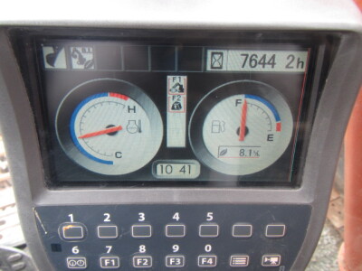 Máy xúc HITACHI ZX200-3 ,  sản xuất năm 2012