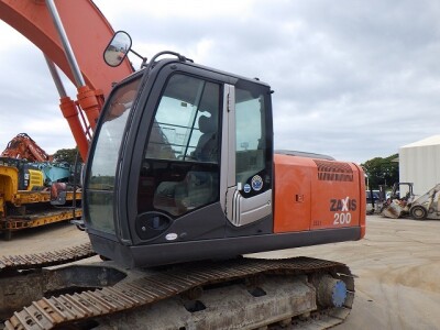 Máy xúc HITACHI ZX200-3 , sản xuất năm 2013